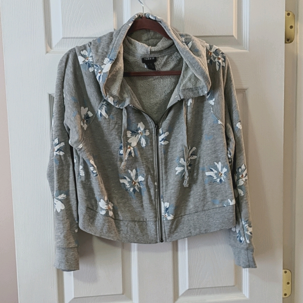 Grey Plus Floral Crop Zip Front Hoodie - NWOT